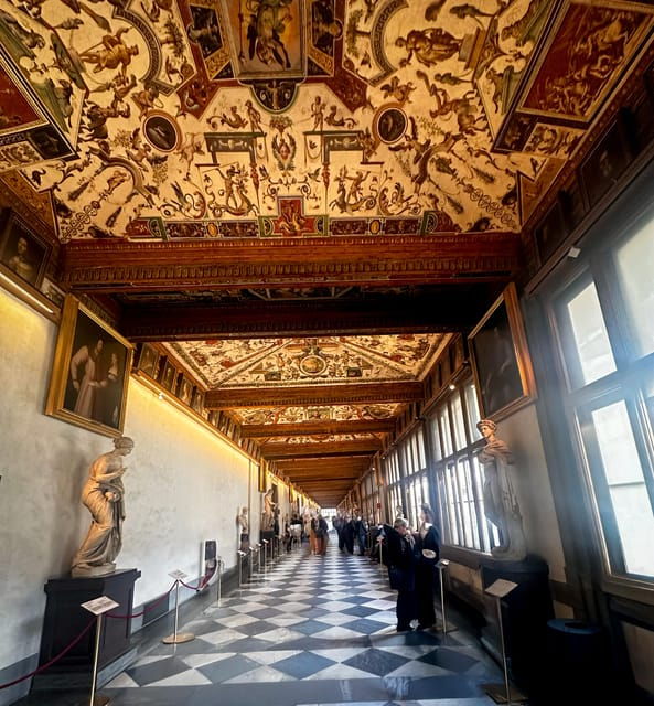 florence-in-one-day-walking-tour-with-uffizi-and-accademia