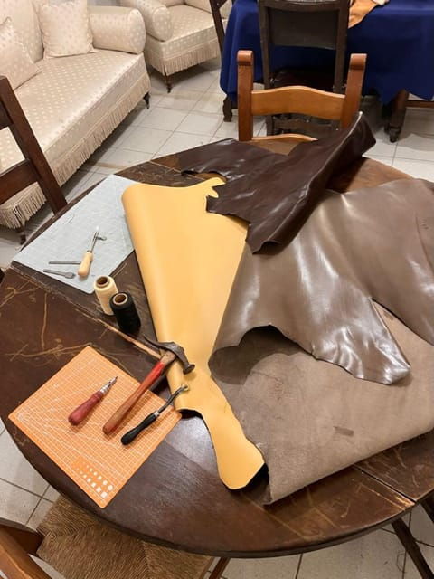 florence-leather-workshop-and-golf-cart-city-tour