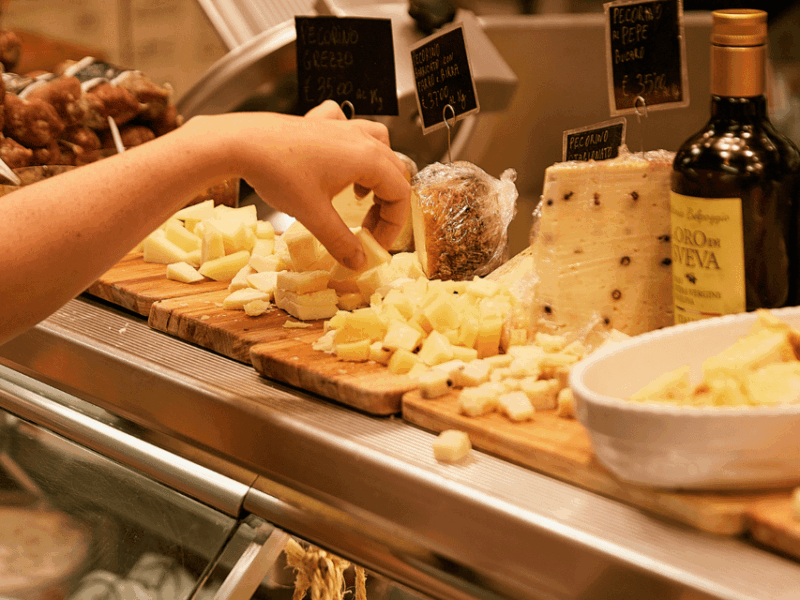 florence-local-food-market-tour-cooking-class-with-wine