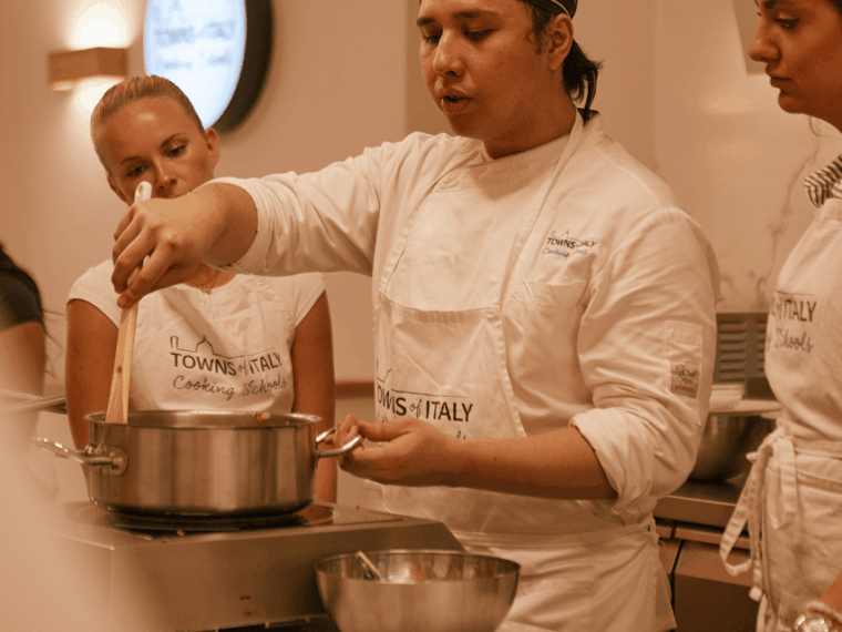 florence-local-food-market-tour-cooking-class-with-wine