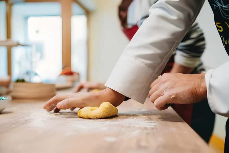 Florence: market visit and Italian cooking class - Visiting the Market: A Window into Local Flavors