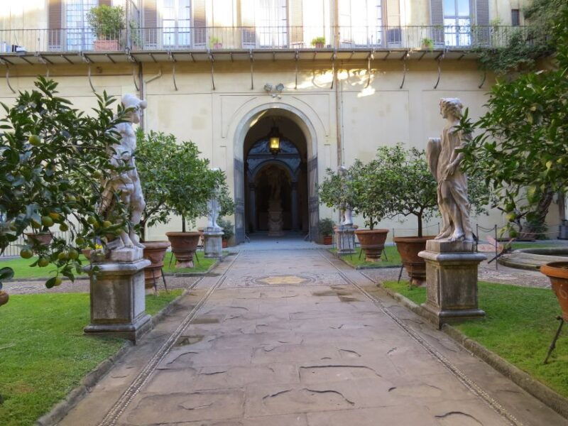 florence-medicis-mile-tour-and-entrance-to-boboli-gardens