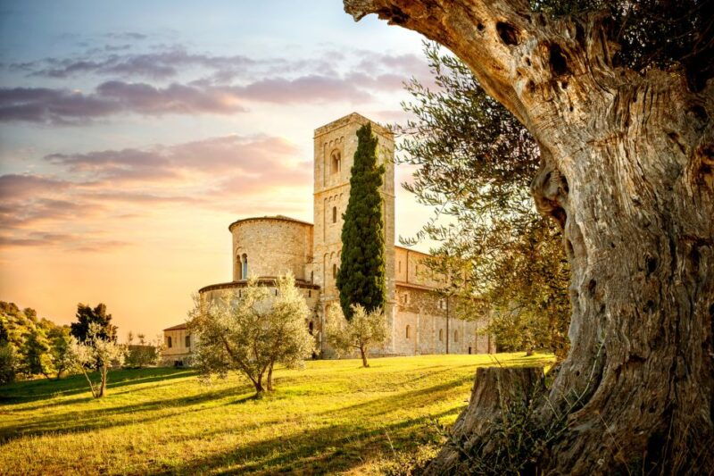 florence-monteriggioni-val-dorcia-optional-wine-tasting