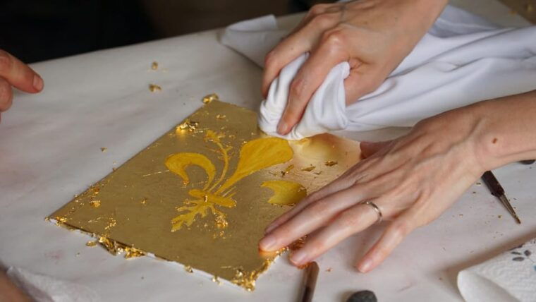 florence-painting-experience-create-your-florentine-lily