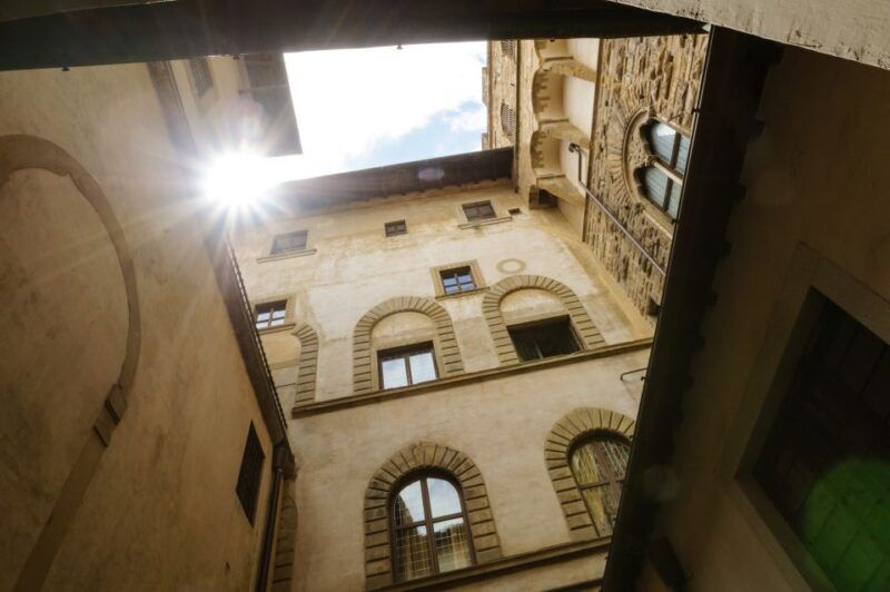 florence-palazzo-vecchio-entrance-ticket-audioguide