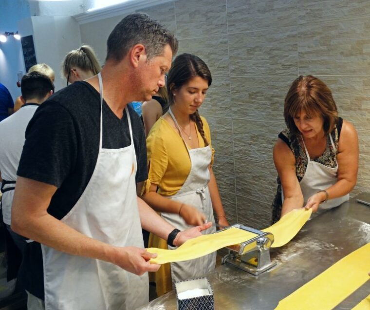 florence-pasta-and-dessert-cooking-class-with-drinks