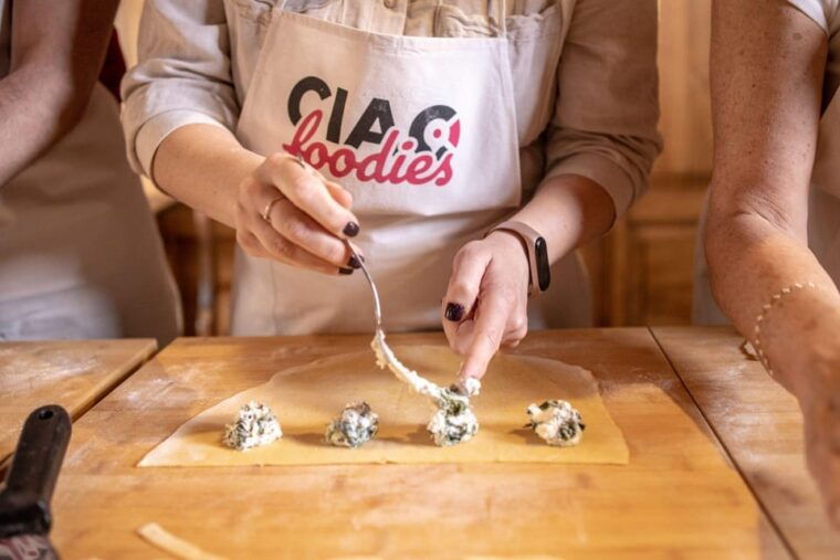 florence-pasta-tiramisu-class-with-market-shopping-option