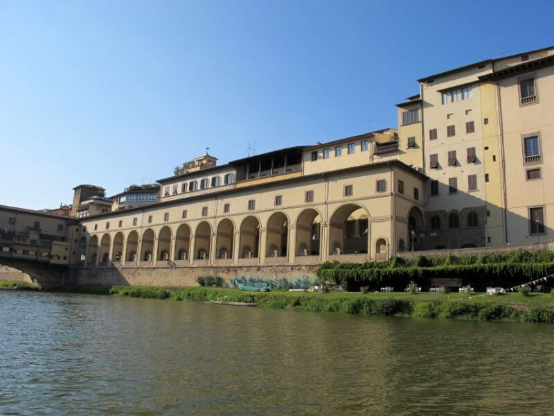 florence-ponte-vecchio-rafting-experience-with-aperitif