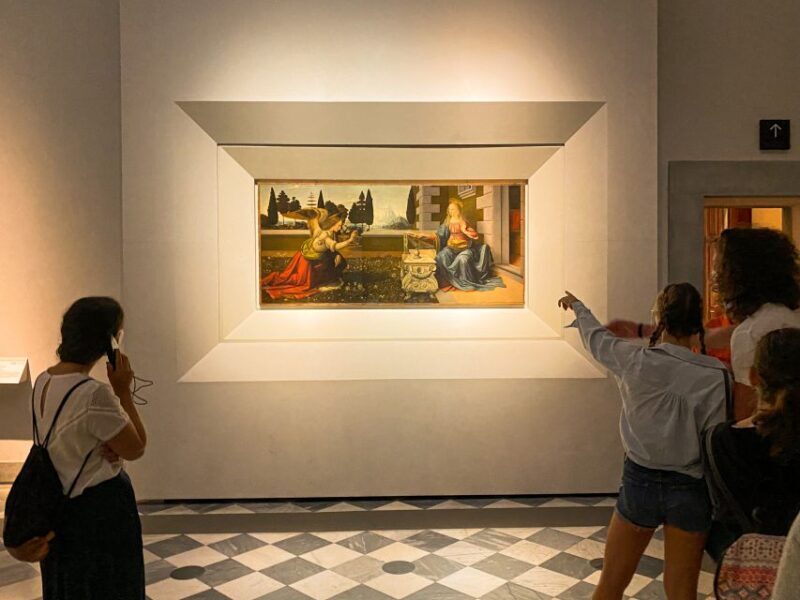 Florence: Reserved Uffizi Gallery Hosted Tickets - What the Experience Looks Like
