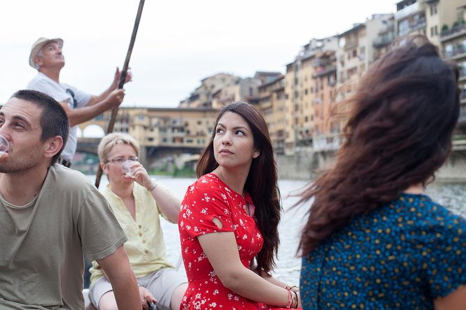 florence-river-cruise-on-a-traditional-barchetto