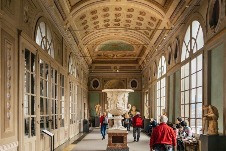 florence-skip-the-line-uffizi-small-group-tour