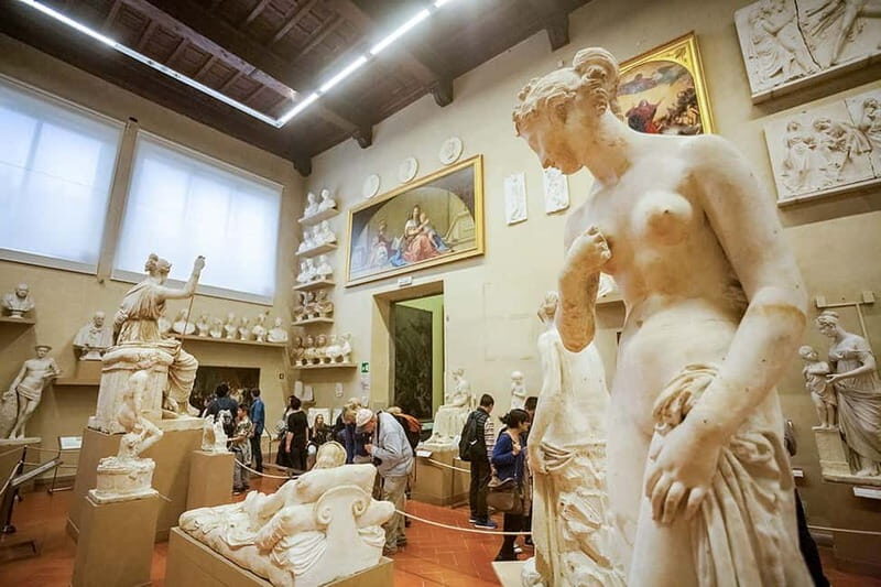 Florence: Timed Entry to Michelangelo's David + Audio App - Group Size, Accessibility, and Overall Experience