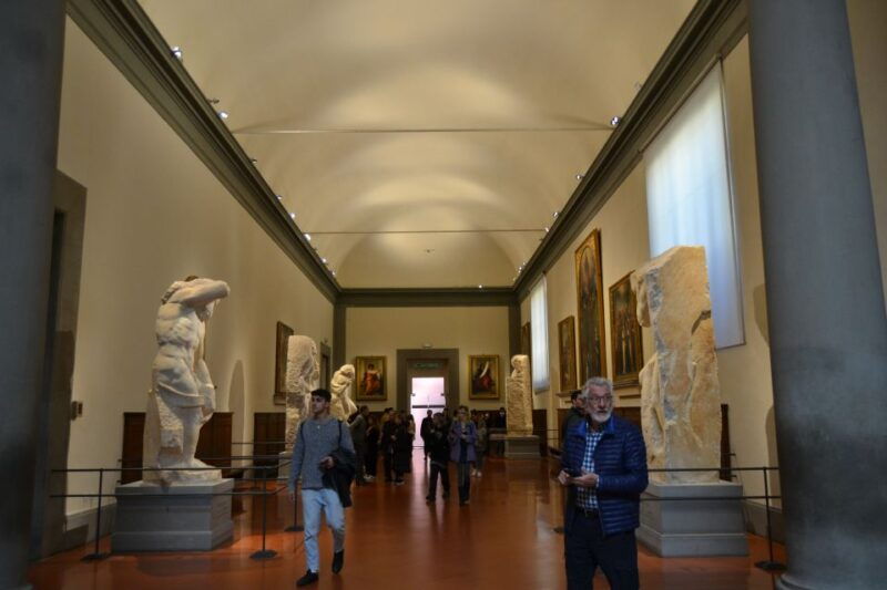florence-tour-of-michelangelos-david-with-priority-access