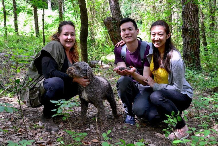 florence-truffle-hunting-lunch-and-wine-tasting-tour