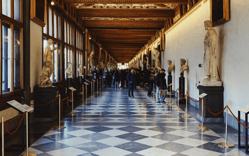 florence-uffizi-entry-ticket-audio-guided-tour-with-host