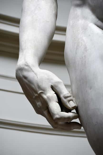 Florence:Accademia Gallery Entry with Host & Interactive App - Inside the Accademia: Art, History, and Interactive Stories