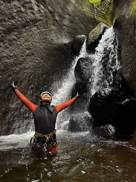 flowers-canyoning-with-a-guide-and-snack-ilheus-inferior