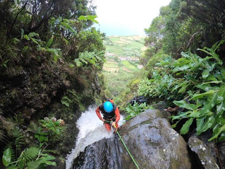 flowers-canyoning-with-a-guide-and-snack-ilheus-inferior