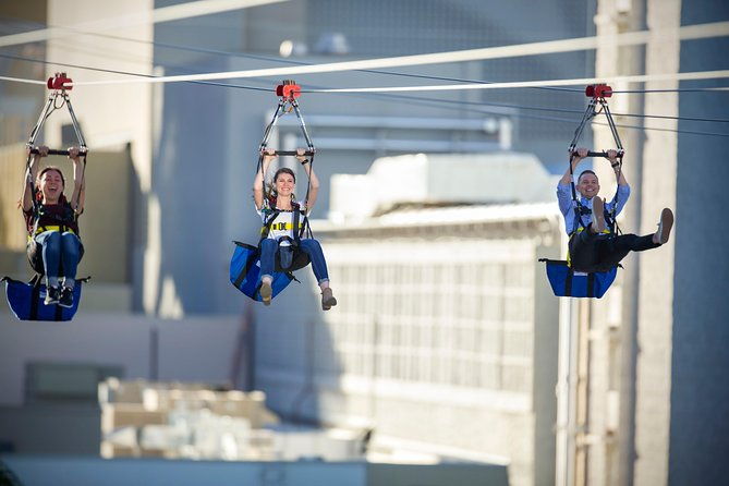 fly-linq-zipline-at-the-linq-promenade-in-las-vegas