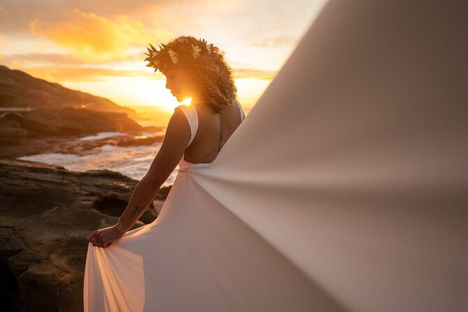 flying-dress-photoshoot-on-oahu