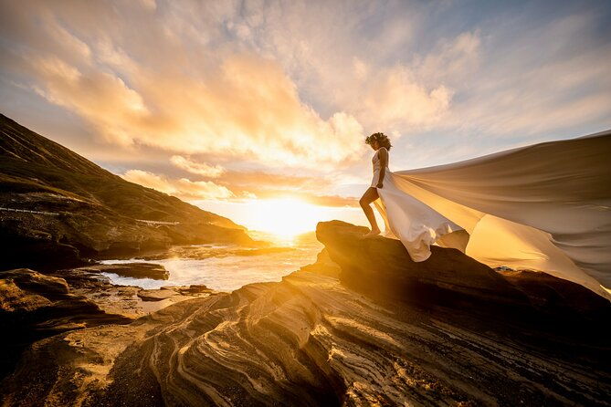 flying-dress-photoshoot-on-oahu