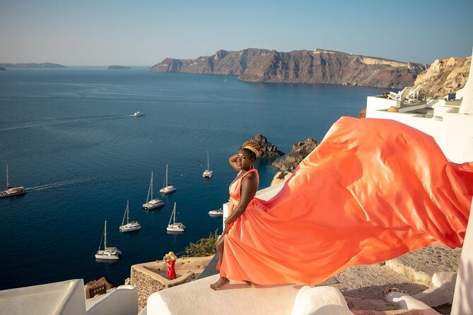 flying-dress-photoshooting-santorini