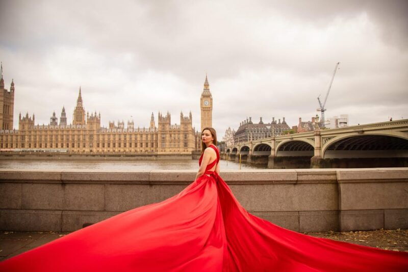 flying-dress-professional-photoshoot-with-pro-photographer