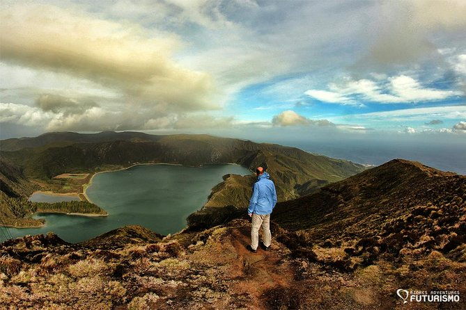 fogo-lake-hiking-tour-full-day
