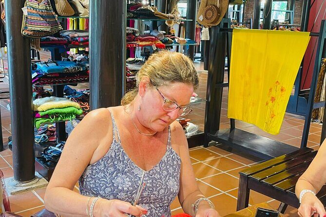 Foldable Lantern Art Class with Acrylic Painting Hoi An - The Detailed Experience