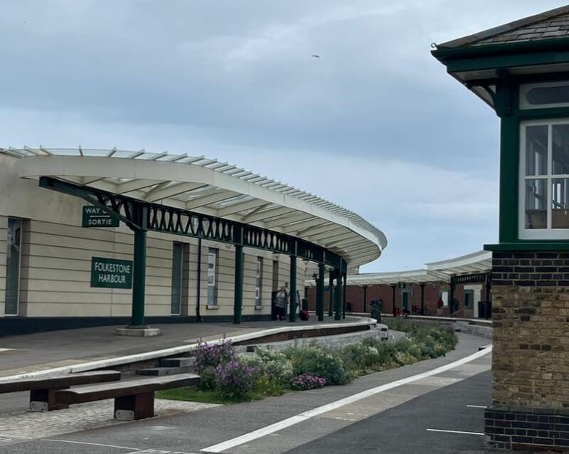 folkestone-private-2hr-walking-tour-with-a-blue-badge-guide