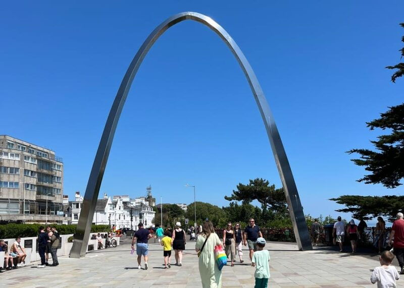 folkestone-private-2hr-walking-tour-with-a-blue-badge-guide