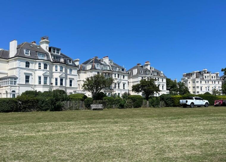 folkestone-private-2hr-walking-tour-with-a-blue-badge-guide