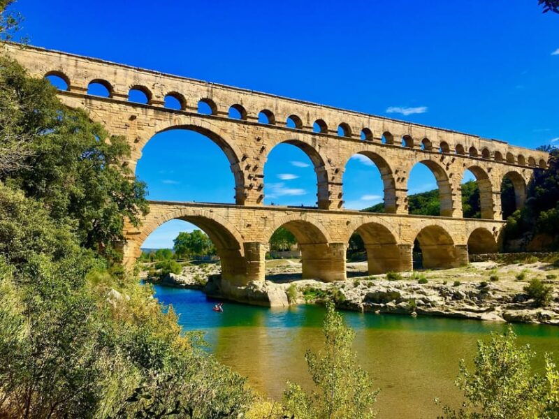 follow-the-roman-aqueduct-nimes-uzes-pont-du-gard