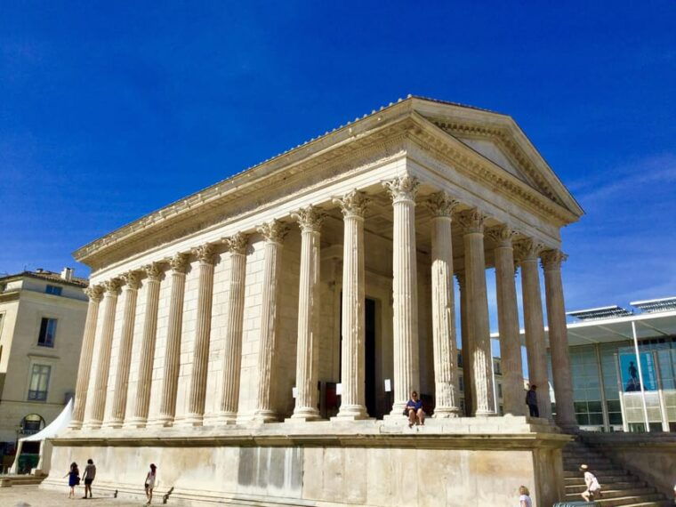 follow-the-roman-aqueduct-nimes-uzes-pont-du-gard