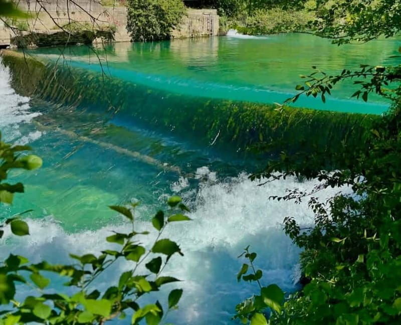 Fontaine-de-Vaucluse: Guided tour, the Mysteries of the Gouffre Open to all - Key Points