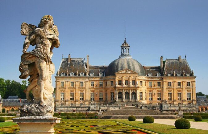 fontainebleau-and-vaux-le-vicomte-private-day-tour-from-paris