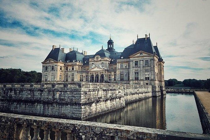 fontainebleau-and-vaux-le-vicomte-private-day-tour-from-paris
