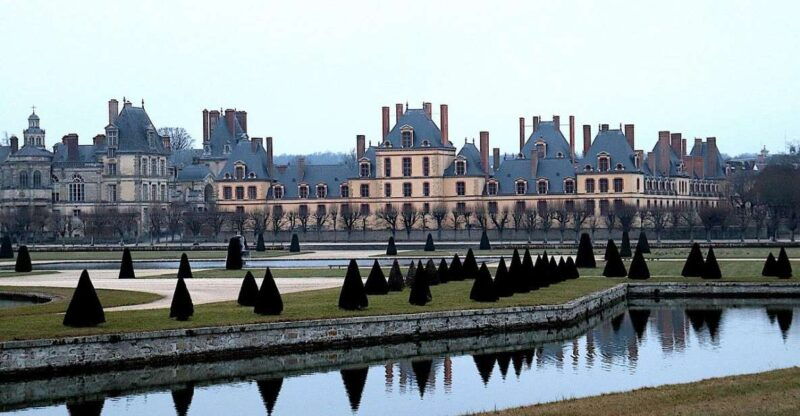 fontainebleau-castle-private-guided-tour-from-paris