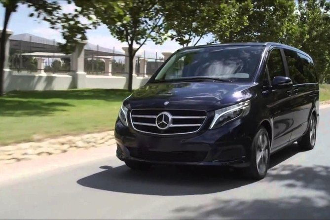 fontainebleau-vaux-le-vicomte-private-day-tour-from-paris