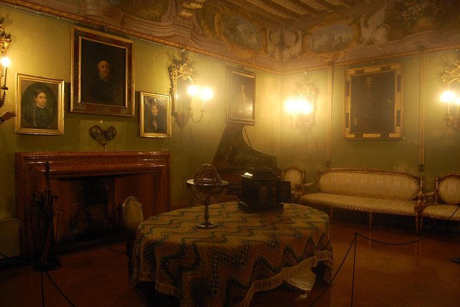 fontanellato-a-castle-and-a-labyrinth-in-parma-countryside