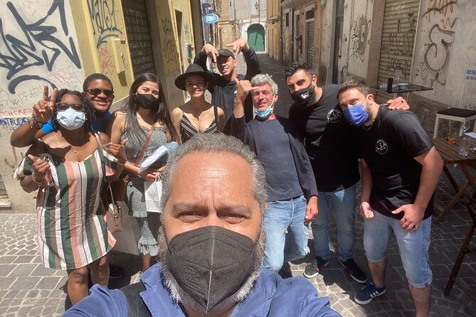 food-and-wine-tour-of-pescara-vecchia-on-foot