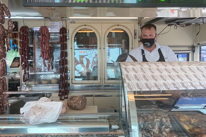 food-and-wine-tour-of-pescara-vecchia-on-foot