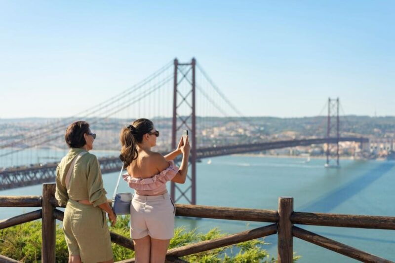 food-drink-private-tour-in-lisbon-cacilhas-w-ferry-ride