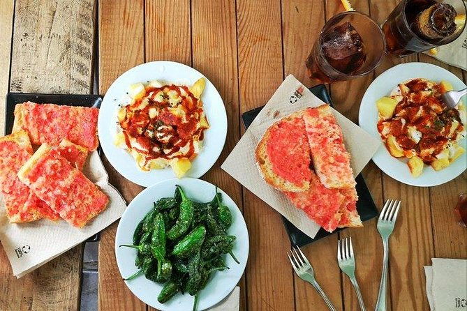 food-drink-tasting-private-tour-sagrada-familia-skip-the-line-2