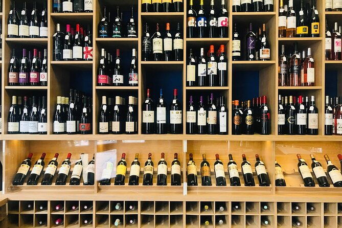 food-history-tour-in-bordeaux-old-town-with-local-guide-2