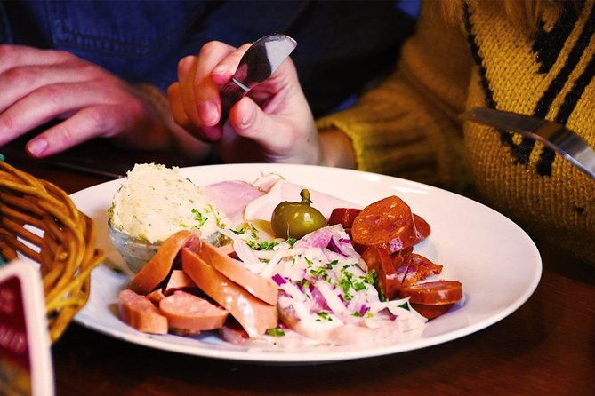 food-history-tour-with-published-book-author