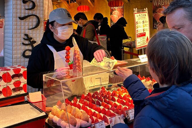 food-hunting-with-a-local-tsukiji-cultural-gourmet-tour