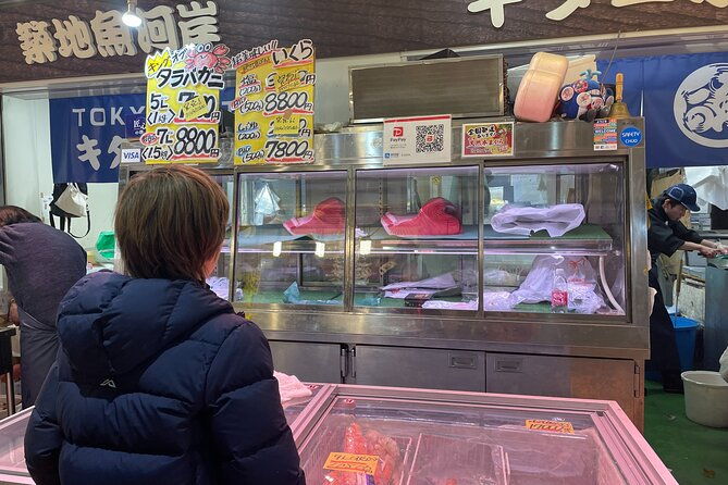 food-hunting-with-a-local-tsukiji-cultural-gourmet-tour