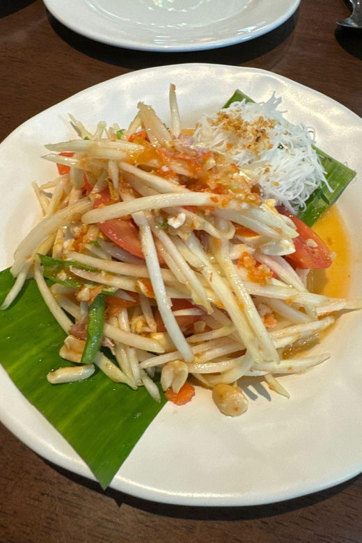 food-tasting-in-bangkok