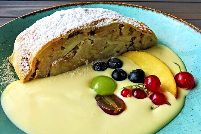 food-tasting-tour-in-hidden-gems-of-vienna-for-small-groups